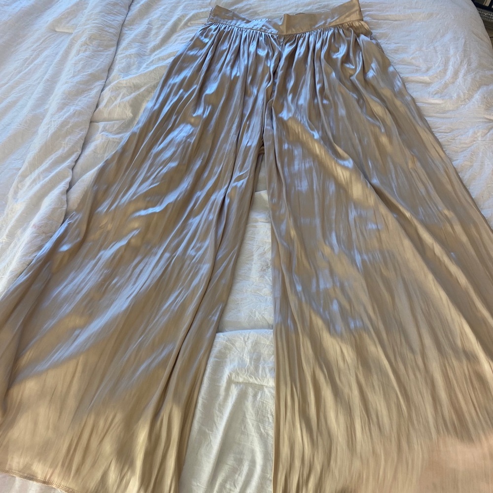 Beautiful wide leg satin pants